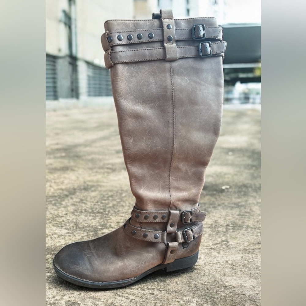 BORN Leather Riding Boots with Studded Buckles and Beautiful Detailing Size 7.5 - Picture 2 of 9